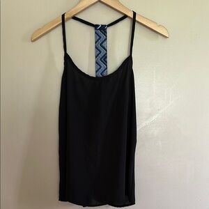 Bella D. Black and Blue Sleeveless Camisole